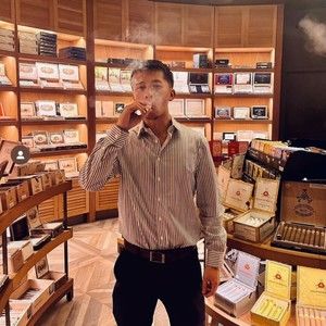 Meet your Posher, James